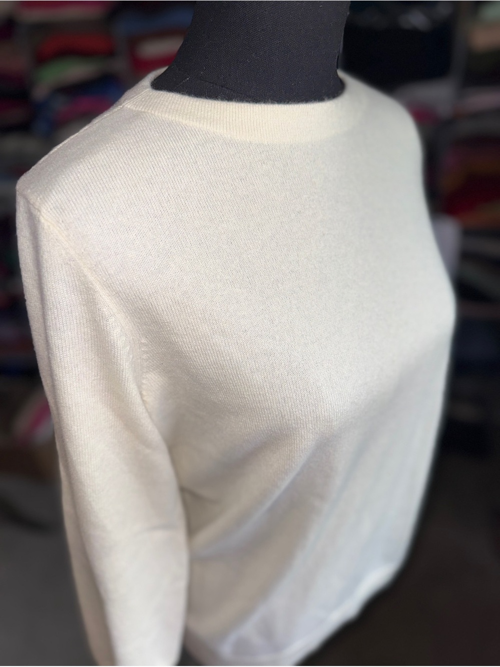 Classic Cashmere Crewneck Women's Sweater in Ivory